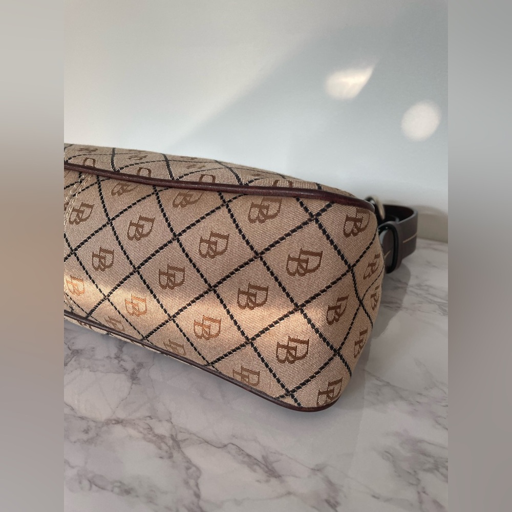 Dooney & Bourke Y2K Signature Shoulder Bag - Picture 10 of 16